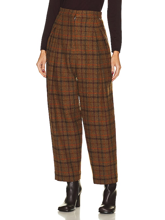 Missguided Red Plaid Tapered Pants | Red plaid pants, Pants for women,  Women pants casual