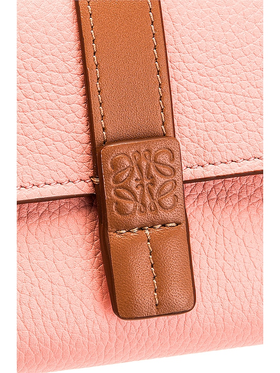 LOEWE ロエベ <新品>スモールバーティカルウォレット ブロッサム／タン ロエベ small vertical Wallet blossom/tan 【公式通販】