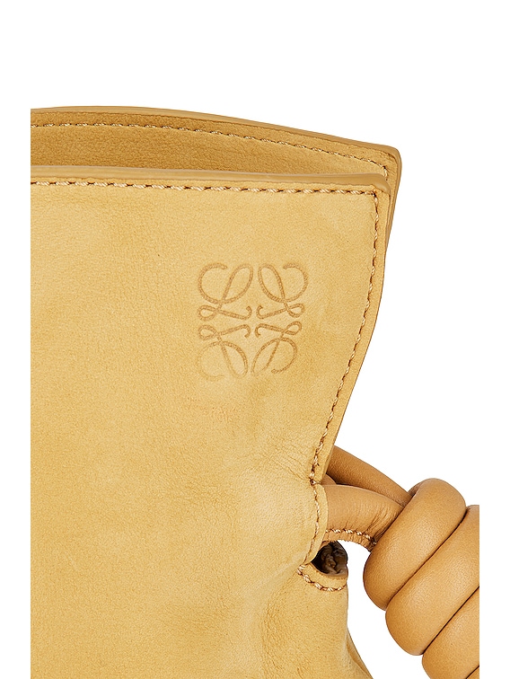 Loewe FLAMENCO CLUTCH バッグ - Desert | FWRD