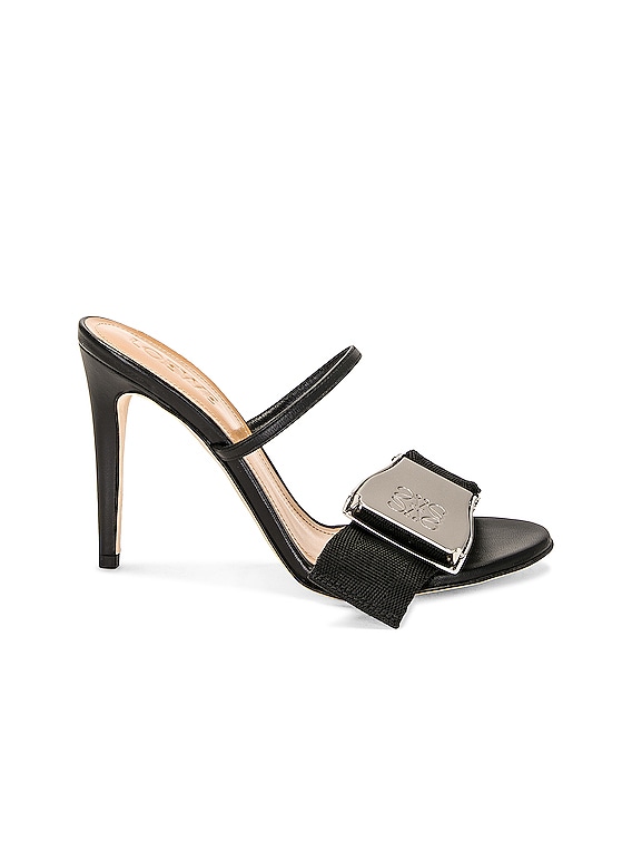 サンダル・ミュール Loewe Sandals Loewe SAFETY BELT サンダル - Black | FWRD