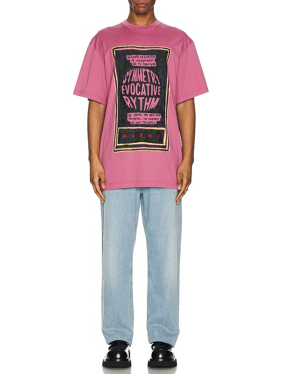 ★MARNI★ Slogan Print Short Sleeve T-Shirt Cassis HUMU0284X Marni T-Shirt in Cassis | FWRD