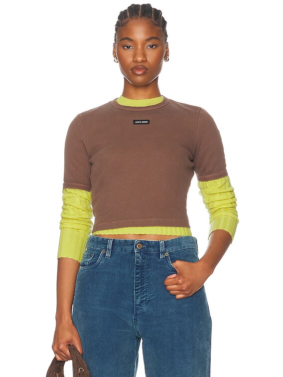 miumiu クロップド丈 オシャレトップス MIU MIU (ミュウミュウ) リブコットン ロゴパッチ クロップドTシャツ