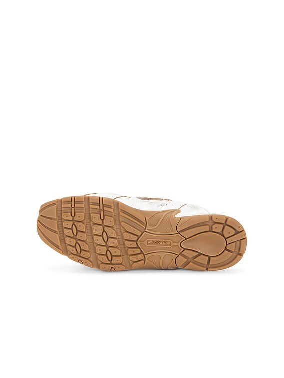 Miu Miu X New Balance Mule in Bianco | FWRD