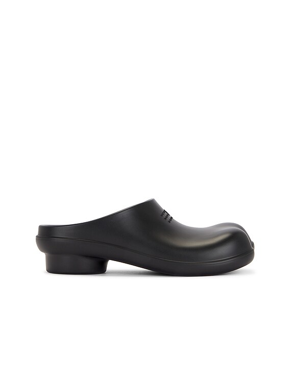 MM6 Maison Margiela Slippers in Black | FWRD