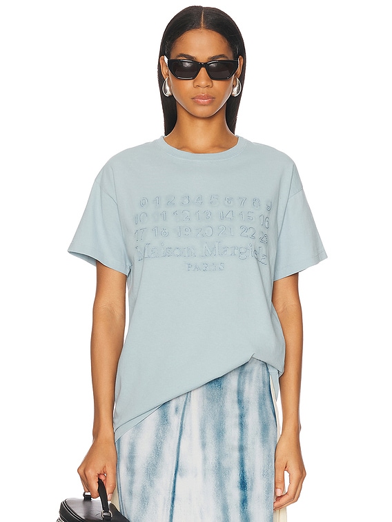 Tシャツ・カットソー MAISON MARGIELA Woman T-Shirt Blue S51GC0536S24575 488 Maison Margiela Short Sleeve T-Shirt in Baby Blue | FWRD