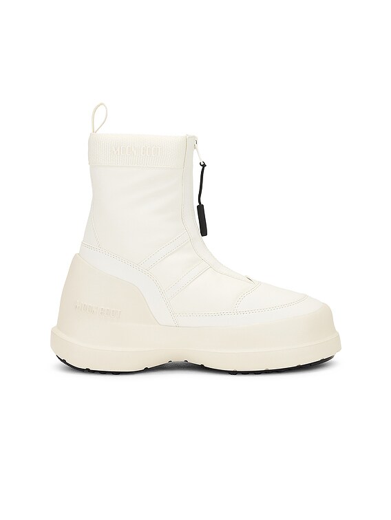 MOON BOOT Luna Zip Boot in Cream | FWRD