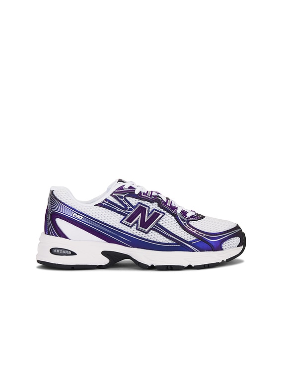 740 Sneakers