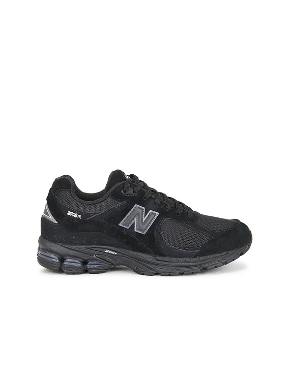 new balance : 26ss U200278J スエード メッシュ New Balance U200278J in Black Metallic & Black | FWRD