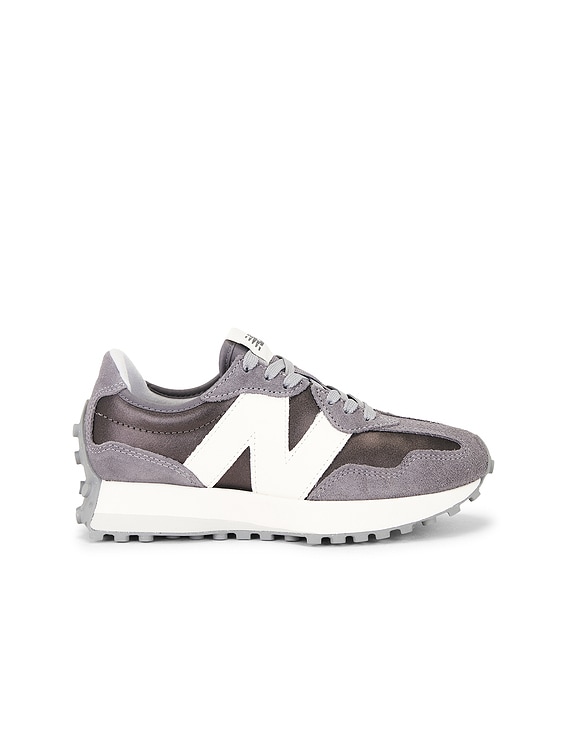 NY様 New Balance 327 Sneaker in Black Metallic & Castlerock | FWRD
