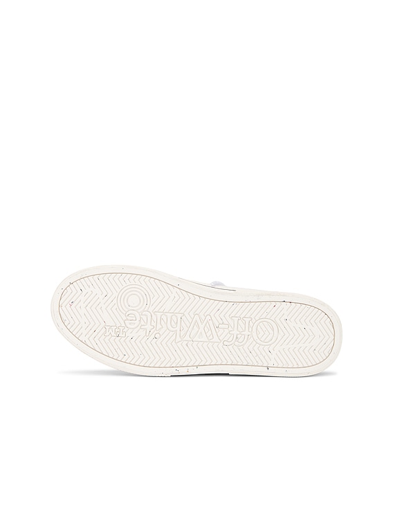 New Low Vulcanized Canvas Sneaker