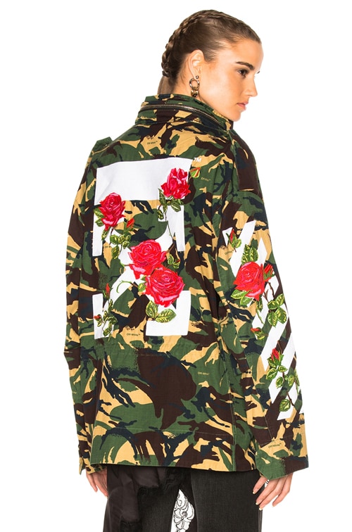 Valg Ingen måde passe OFF-WHITE Diagonal Roses M65 Jacket in Green Camouflage | FWRD
