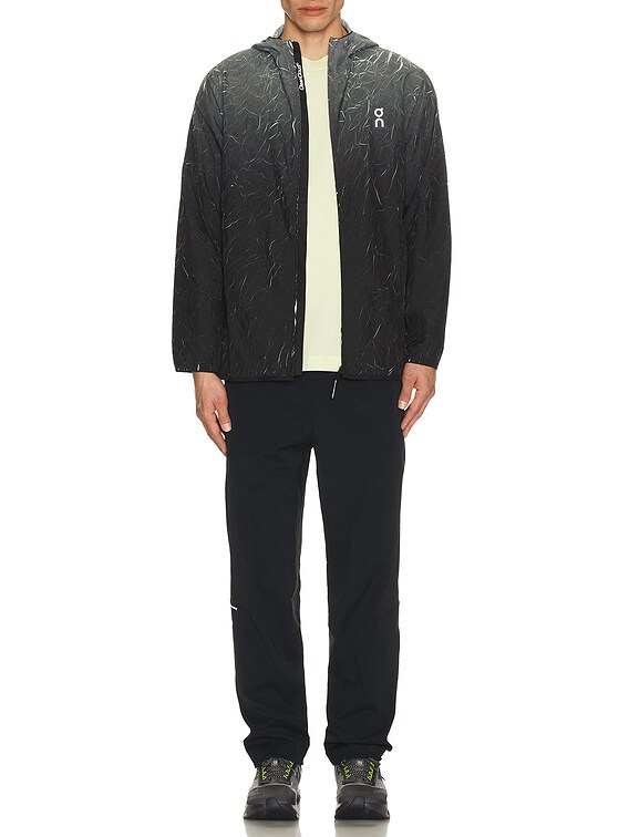 On Pace Run Jacket in Black & Lima | FWRD
