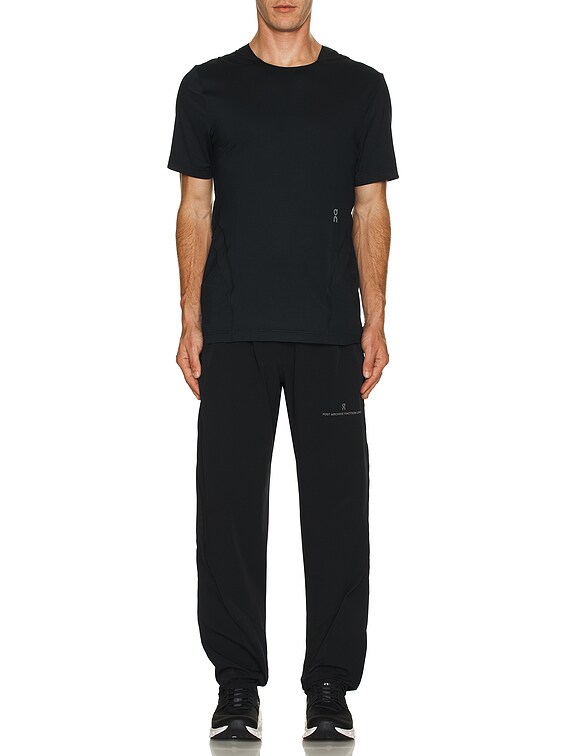 On x Post Archive Faction (PAF) Running Tee in Black | FWRD