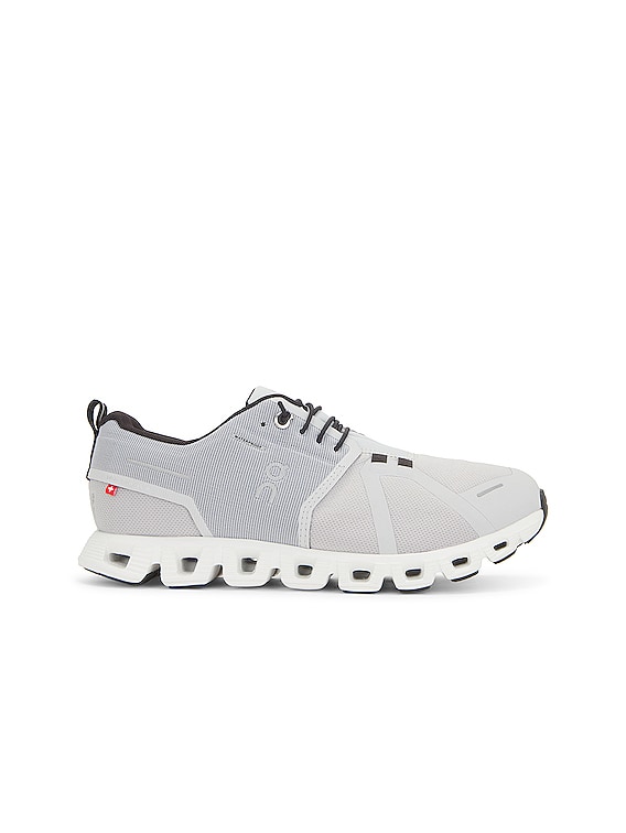 On Cloud 5 Waterproof in Glacier & White | FWRD
