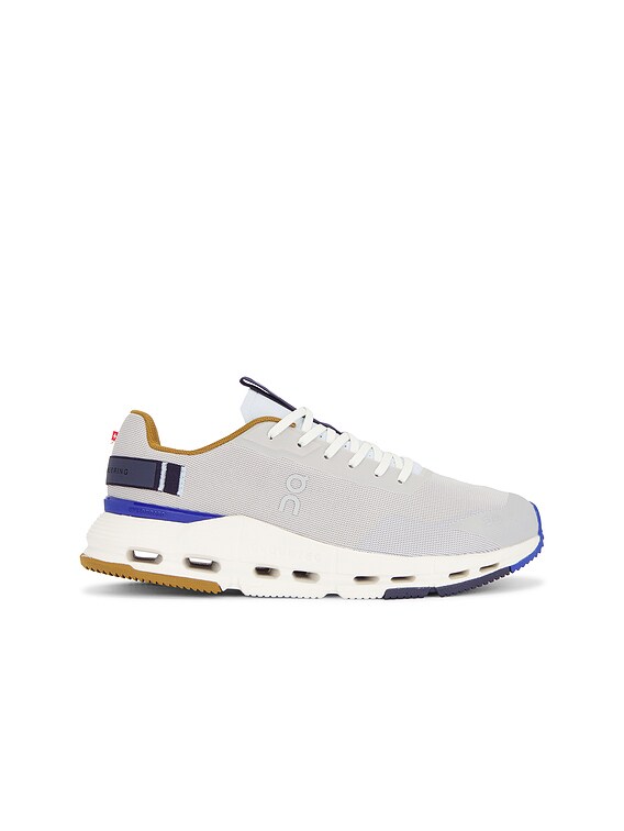 On Cloudnova Form 2 in Silver & Heather | FWRD