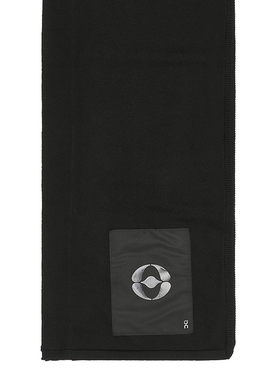 国内で当店のみ CFIERCE - STAR HOODED SCARF On x FKA twigs Hooded Scarf in Black | FWRD