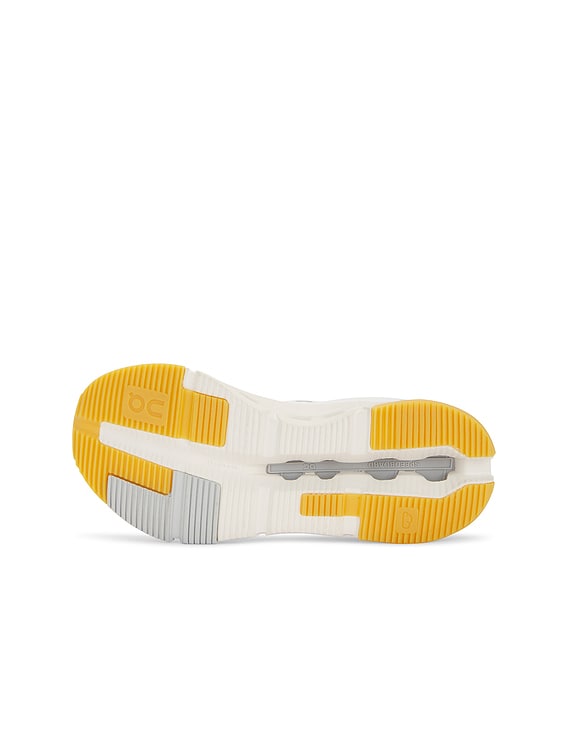 Cloudnova Form 2 Sneaker
