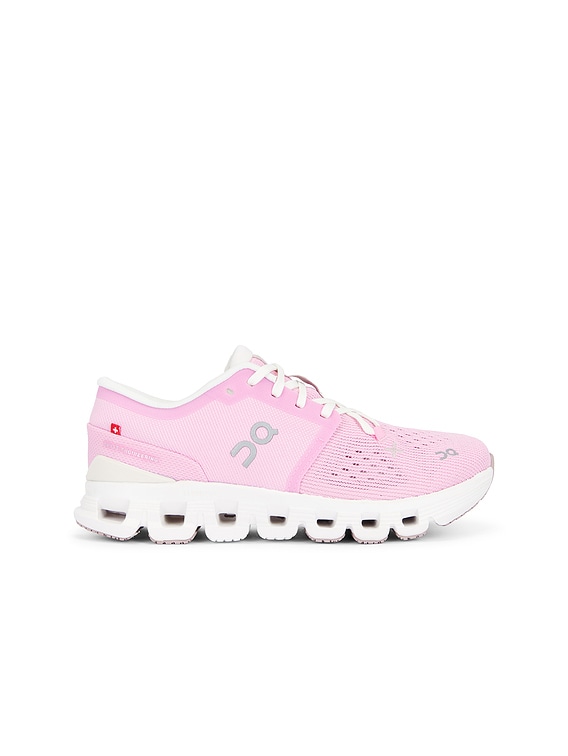 Cloud X 4 Sneaker