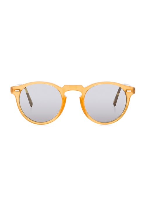 Oliver Peoples Gregory Peck Limited Edition Sunglasses in Amber Vintage |  FWRD