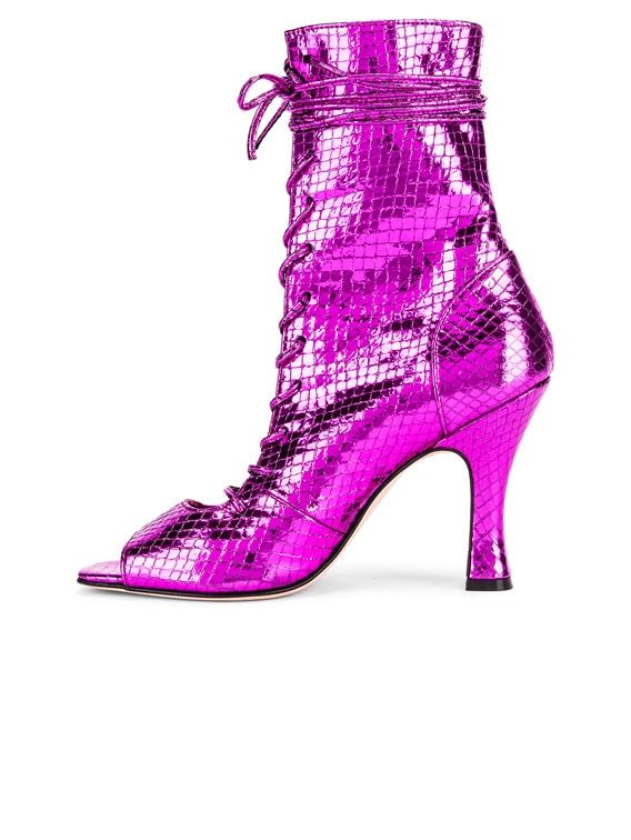 【Paris Texas】 Snake-effectレザーニーハイブーツ Paris Texas Metallic Snake Lace Up Bootie in Fuchsia | FWRD