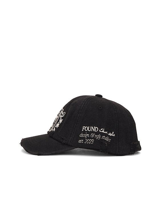 Crest '93 刺繍ロゴ キャップ 黒 Found Logo Crest Cap in Vintage Black | FWRD