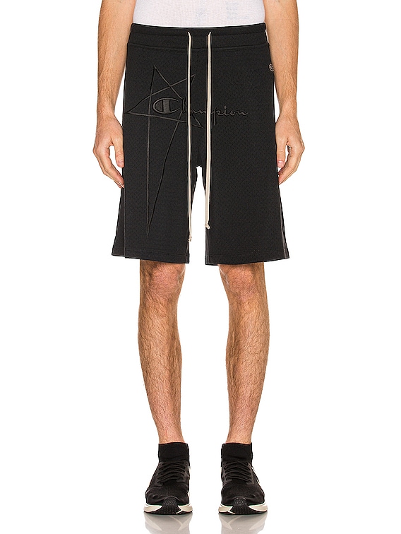 パンツ Rick Owens x CHAMPION CLASSIC SHORTS Rick Owens x Champion Classic Mesh Shorts in Black | FWRD