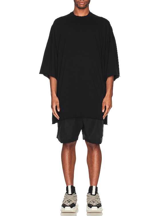 Rick Owens Cargobela Shorts in Black | FWRD Rick Owens Cargobela Shorts in Black | FWRD