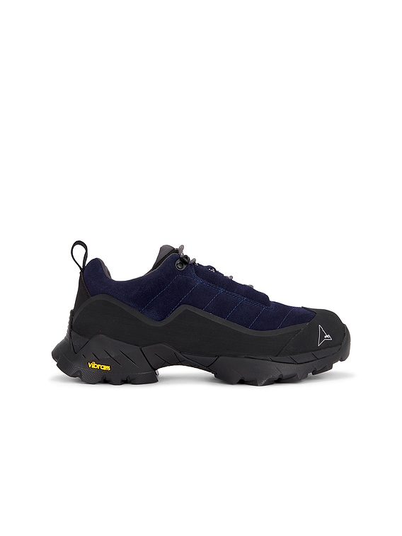 ROA Hiking Katharina in Midnight Blue & Black | FWRD