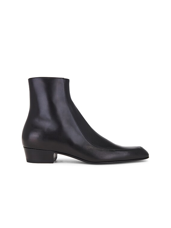 Saint Laurent Augustin 30 Zipped Booties in Nero | FWRD