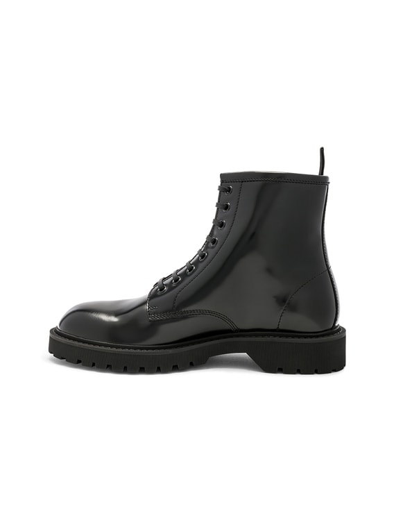 Saint Laurent Leather William 25 Lace-Up Wingtip Boots in