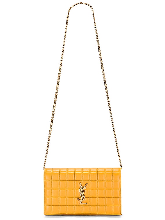 【SAINT LAURENT】classic cassandre チェーン ウォレット CLASSIC CASSANDRE CHAIN WALLET IN GRAIN DE POUDRE LEATHER