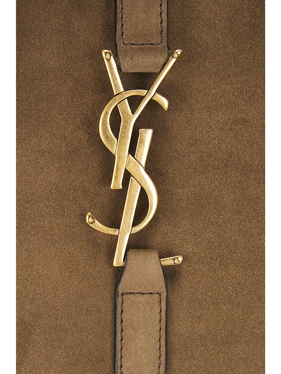 Saint Laurent Small Le 5 A 7 Supple Crossbody Bag in Light Musk | FWRD