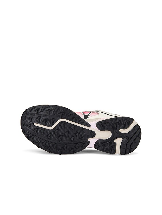 XT-Whisper Sneaker