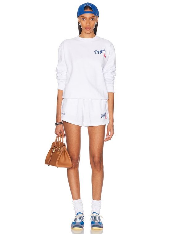 ちぃ Sporty & Rich X LA Dodgers Serif Crewneck Sweatshirt in White | FWRD