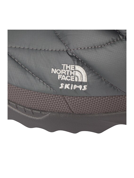 The North Face x SKIMS Nuptse Traction Chukka Boot in SK  display picture 1