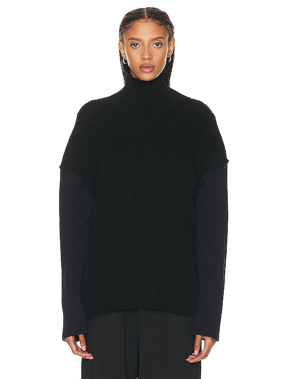 The Row Dua Sweater in Black & Navy | FWRD