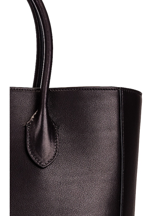 The row outlet day luxe tote