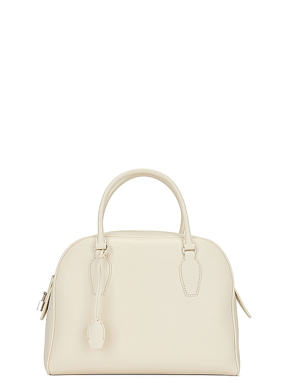 【The Row】India 15.75 レザーバッグ アイボリー The Row India Bag in Ivory | FWRD