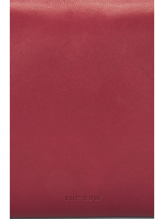 ◆THE ROW 最新作◆Regent レザー・クロスボディバッグ/Red◆ Regent leather crossbody bag in red - The Row | Mytheresa