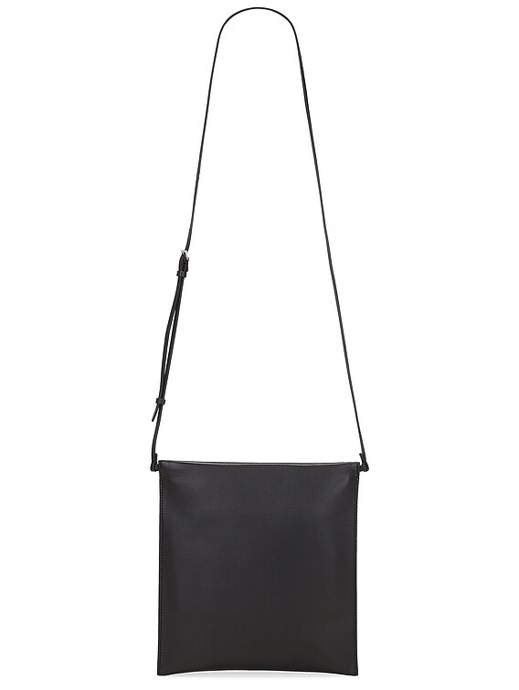 【THE ROW】Medicine Pouch in Leather ショルダーバッグ The Row Medicine Pouch in Black ANS | FWRD