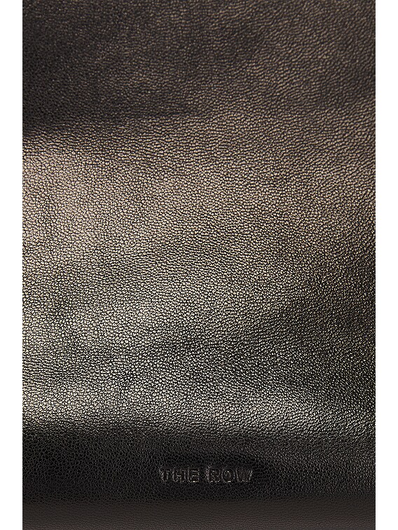THE ROW*ミニマルスタイル*デイリーにフィット*Nuance Tote Bag The Row Nuance Tote Bag in Black SHG & PLG | FWRD