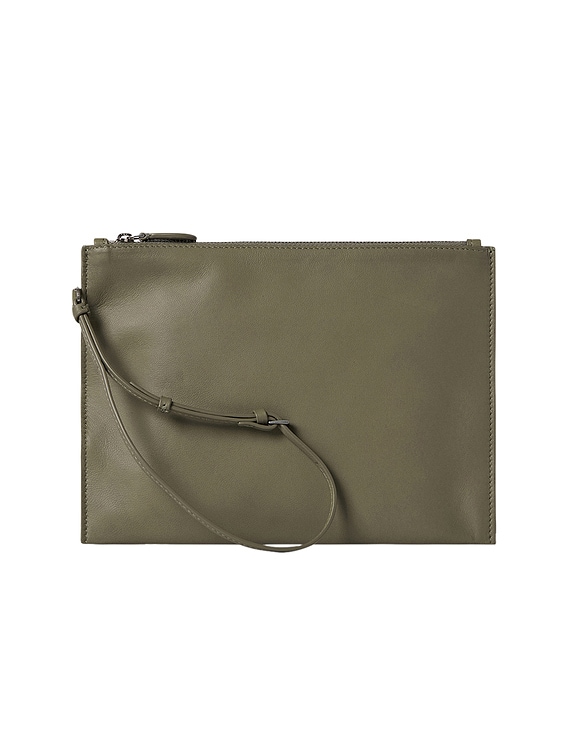 ハンドバッグ [The Row] Wristlet Pouch in Eel Wristlet Pouch Green in Leather – The Row