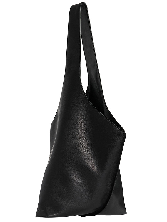 THE ROW ブラック スモール Bindle トートバッグ The Row Small Bindle Stitch Bag in Black ANS | FWRD