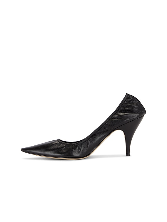 The Row Liisa Pump in Black | FWRD