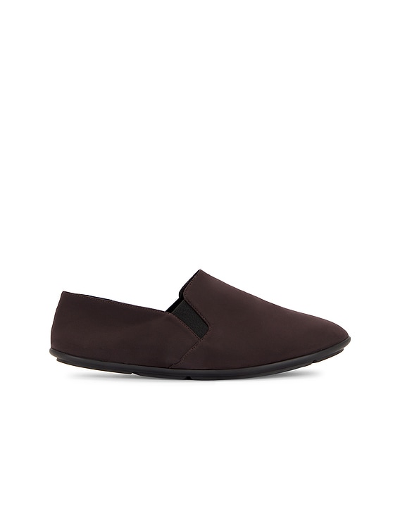 フラットシューズ [The Row] Vincit Slip On Shoe in Leather Vincit Slip On Shoe Beige in Pony – The Row