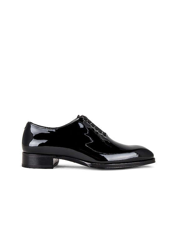 TOM FORD Elkan Patent Evening Lace Up in Black | FWRD