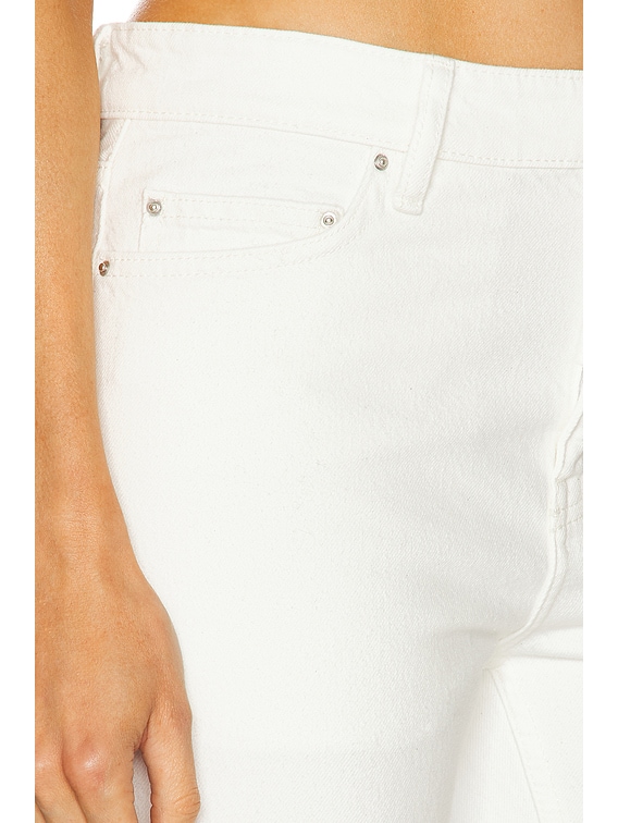 Low Taper Jeans