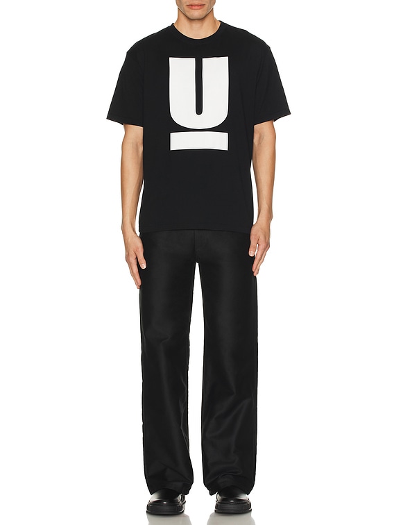 UNDERCOVER U TEE BLACK Tシャツ ブラック Undercover U Logo Tee in Black | FWRD