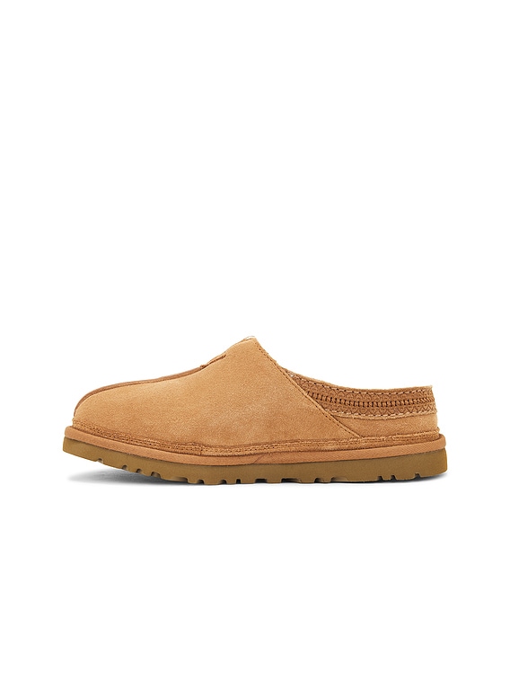 UGG Neuman in Chestnut | FWRD
