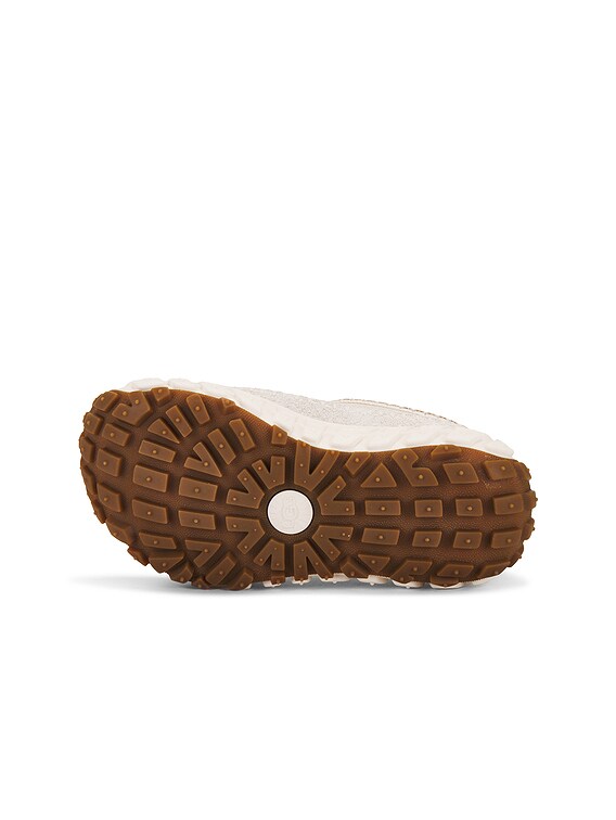 UGG Venture Daze Slipper in Jasmine | FWRD